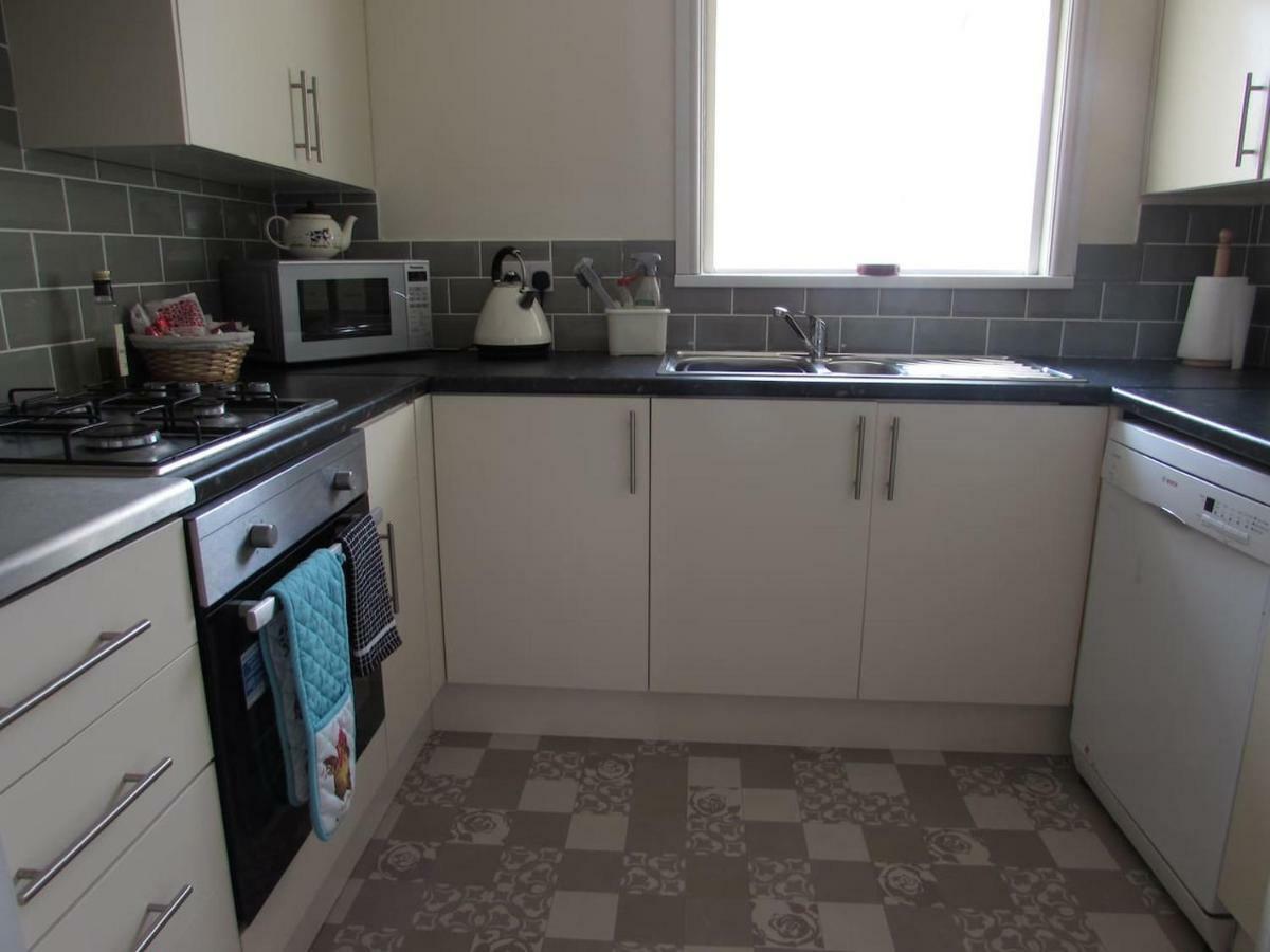 Apartment 5 - Two Bedroom Luxury Apartment Close To Town, Mainline Rail & Theatre Stylish And Comfortable دارلينجتون المظهر الخارجي الصورة